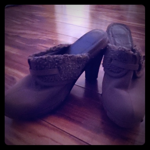 3/$25-mules - Picture 1 of 4